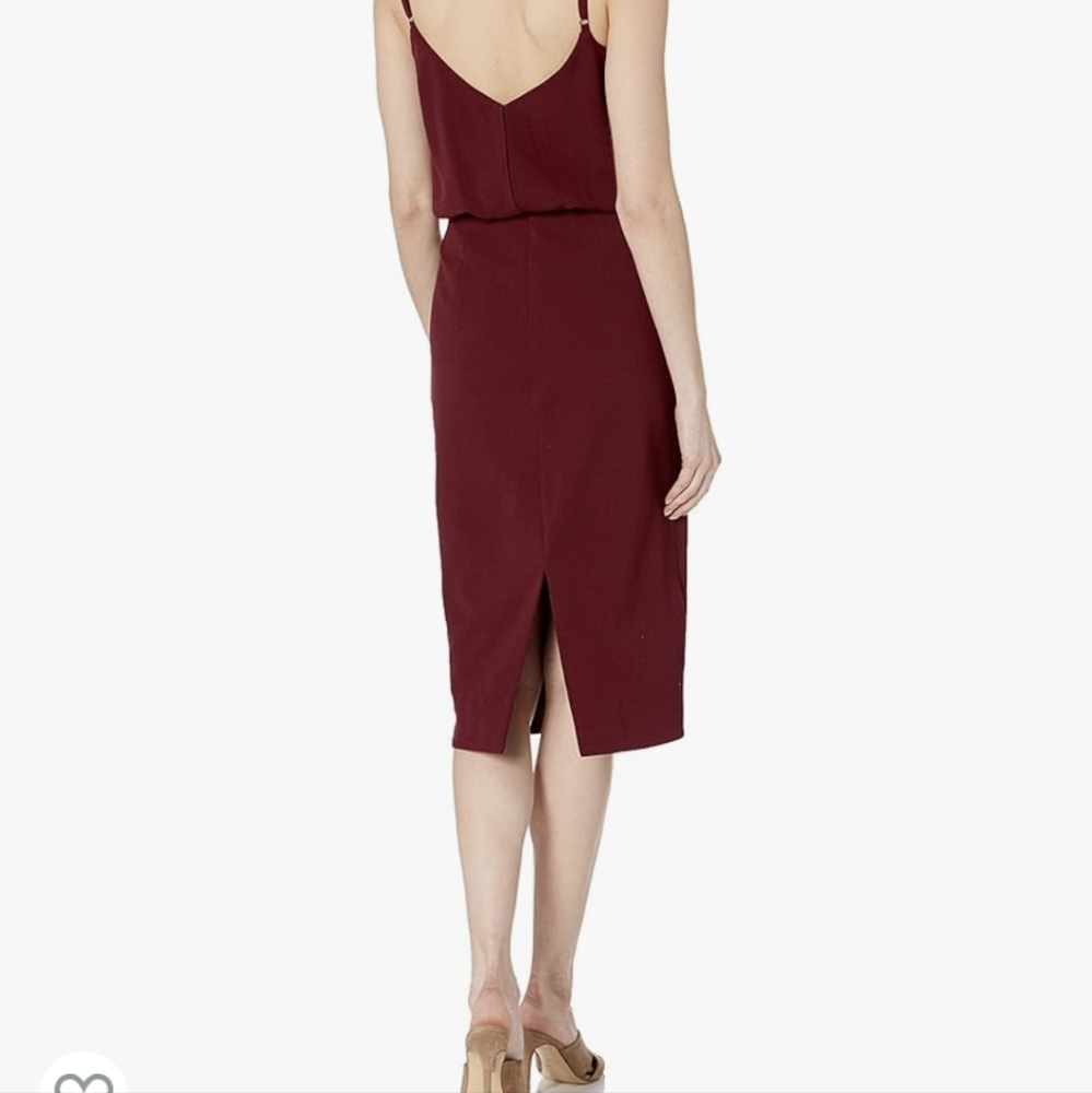NWT- burgundy blusón dress